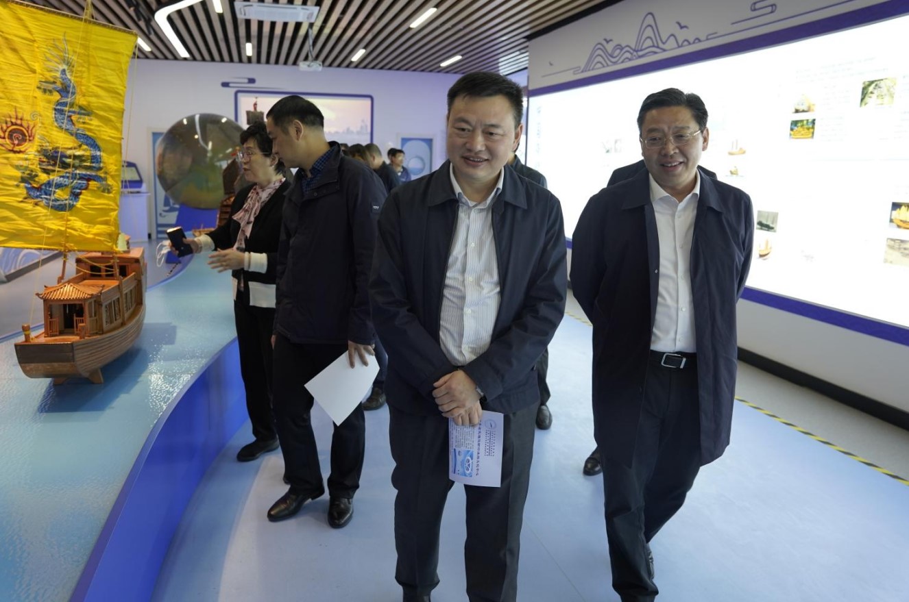 省科协副主席方胜昔来校调研科普工作推进情况