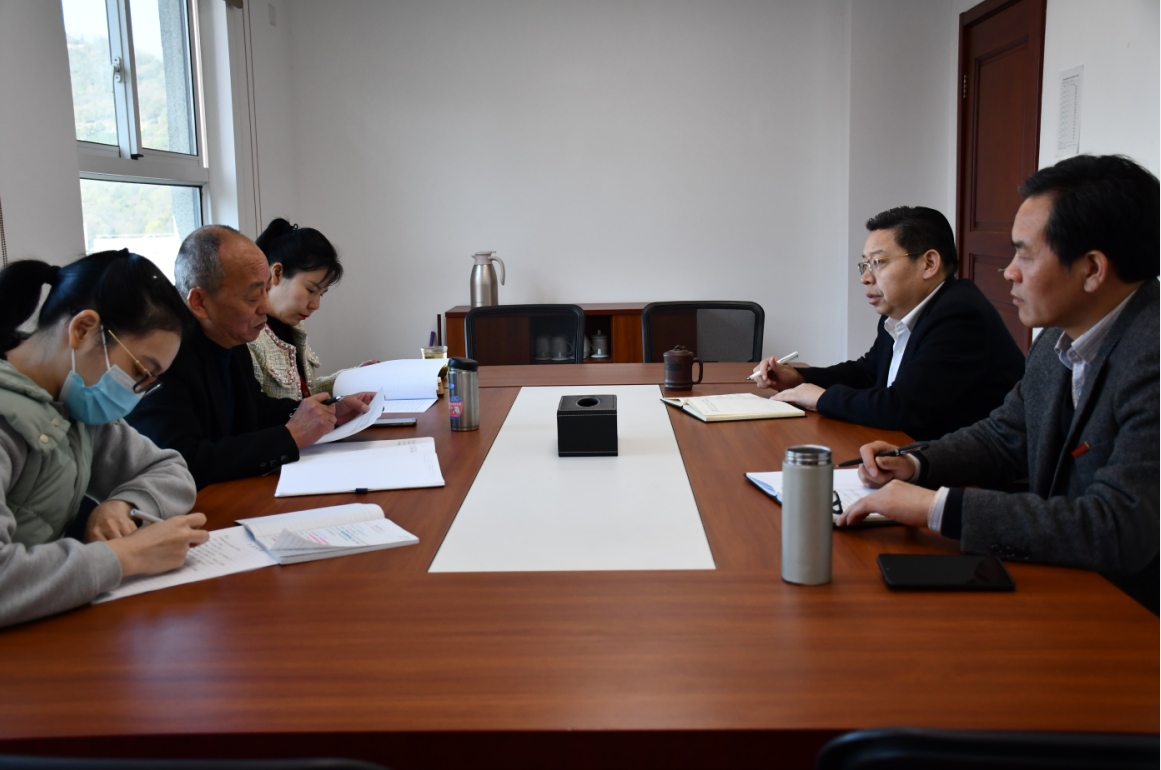 开云手机客户端党委书记、校长李虎赴发展规划处开展调研工作