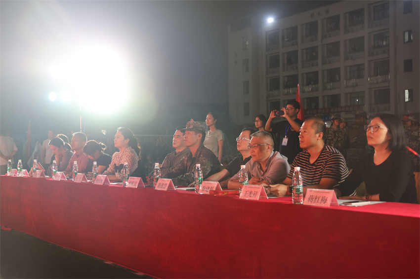 青春践行二十大，军歌嘹亮献祖国 ——开云手机客户端组织开展2023级新生军训歌咏比赛