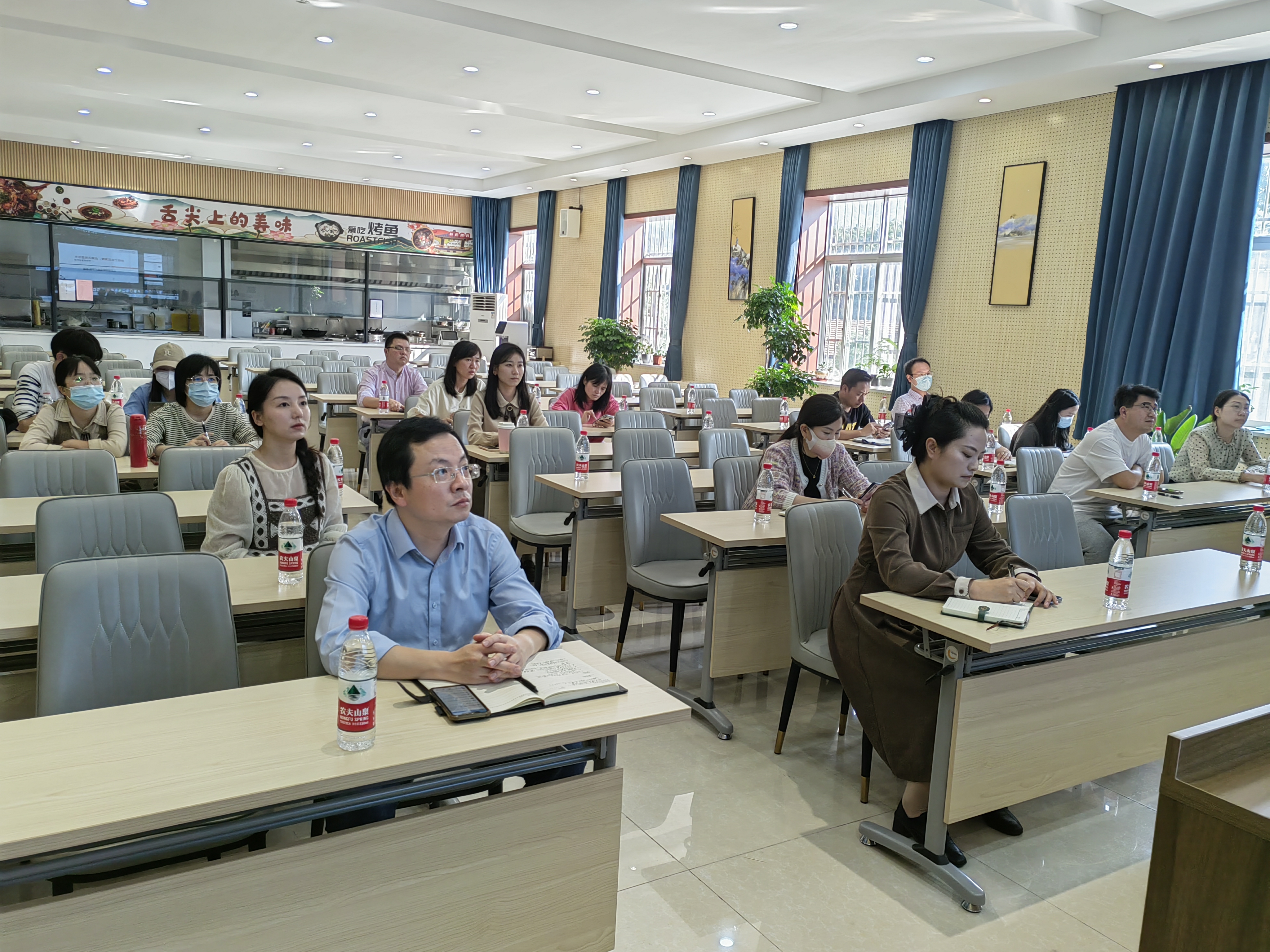 开云手机客户端组织参加2023年江苏联院五年制高职班主任能力提升集中培训
