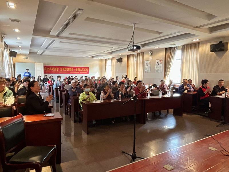 金秋贺重阳,敬老情绵长 ——信息管理学院白鸽青年志愿者协会开展“重阳节”敬老活动