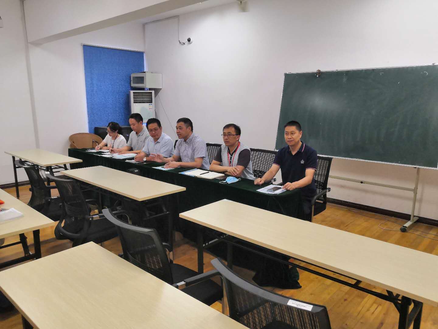 开云手机客户端召开校园配电改造工程施工会议