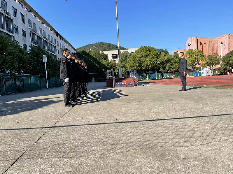 “119”消防月开云手机客户端开展安保人员 消防演练活动