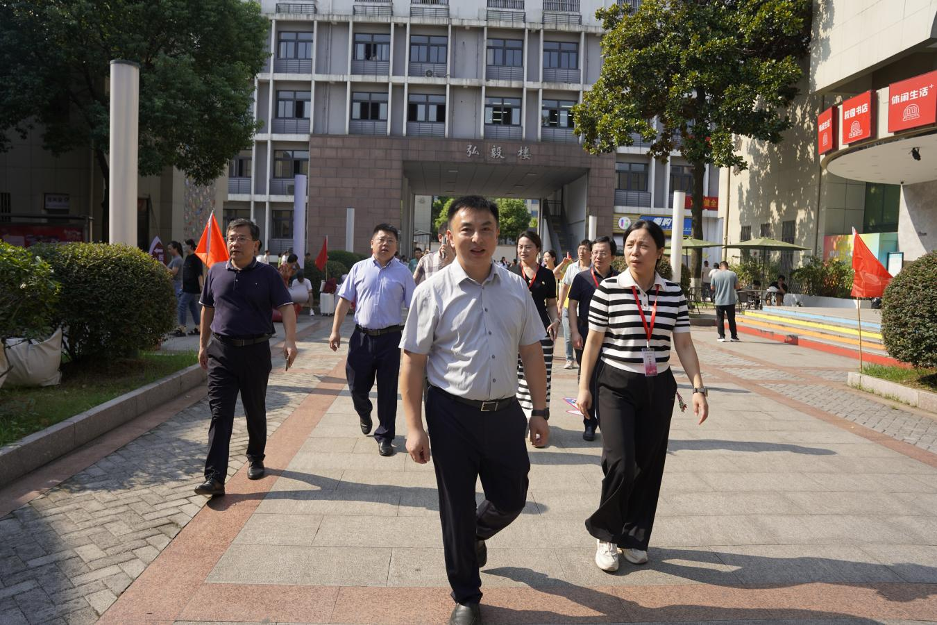 开云手机客户端迎来2024级新生开学报到