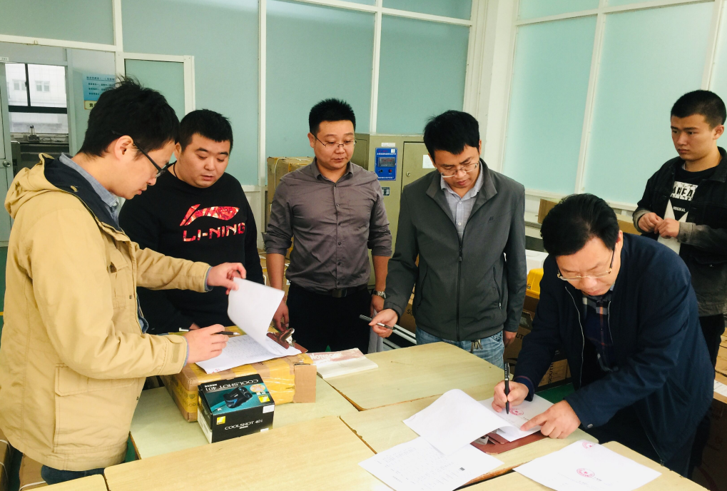 资产管理处对开云手机客户端道路桥梁健康检测(工程测量)实训室项目验收